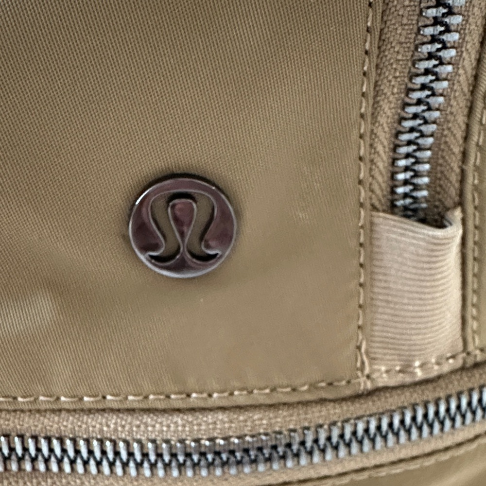 lululemon athletica Olive-Tone Compact Everyday Backpack - Picture 3 of 14